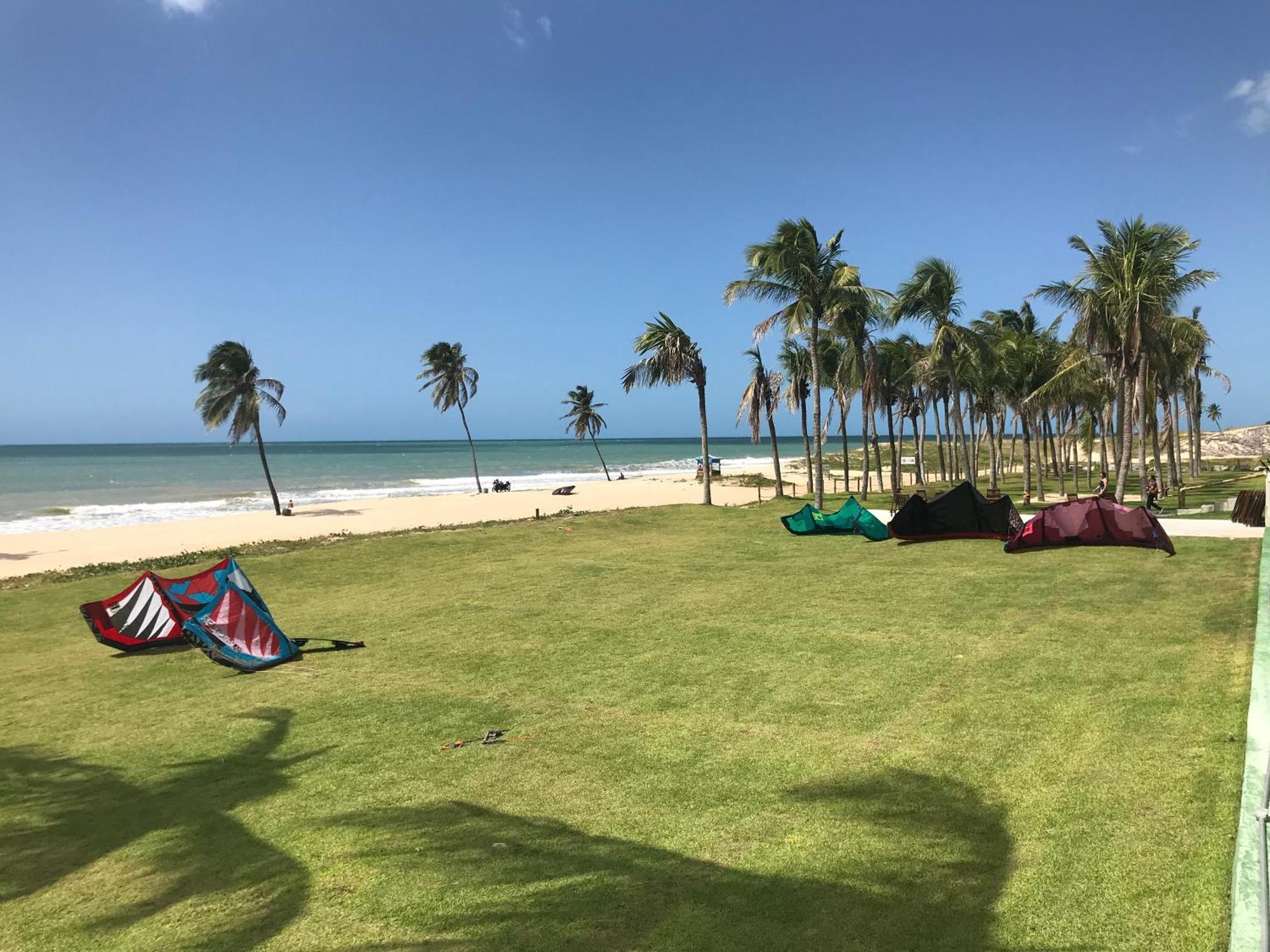 Condominio Wai Wai Pe Na Areia - Praia De קומבוקו מראה חיצוני תמונה